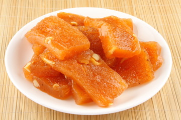 Sliced red halwa.