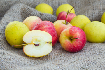apples