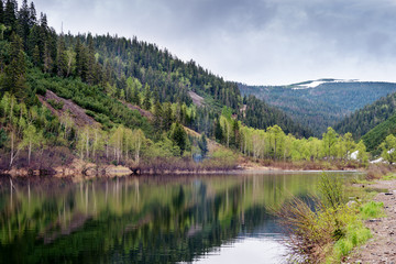 Fototapeta na wymiar Beautiful lake in the mountains, called Amut..
