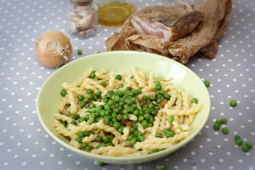 Pasta e piselli