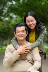 Naklejka premium Happy senior husband and wife