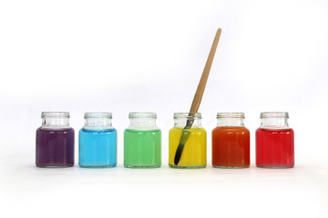 colors water in bottles