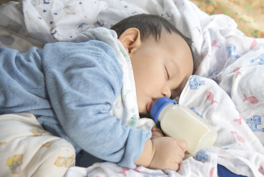 Baby Drinking Milk" photos, royalty-free images, graphics, vectors & videos  | Adobe Stock