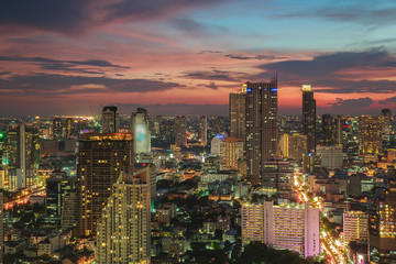 Naklejka premium Bangkok Cityscape, Business district with high building at dusk (Bangkok, Thailand)