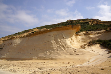 falaise de calcaire proche des Salines de Ghajn Barnari