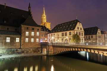 Fototapeta na wymiar Old Town architecture with Strasbourg Minster. Strasbourg, Alsac