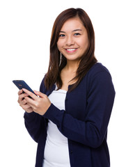 Naklejka premium Asian woman use of the smartphone