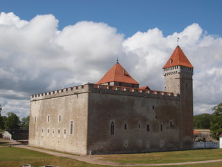 Fototapeta na wymiar Bischofsburg in Kuressaare auf der Insel Saaremaa in Estland