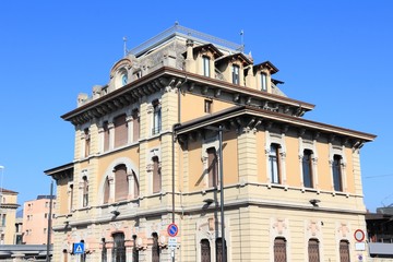 Fototapeta na wymiar Bergamo landmark - railroad station
