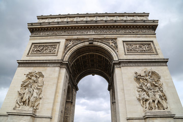 Fototapeta na wymiar Triumphal Arch in paris,france 