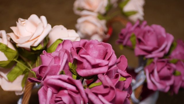 FLORES ROSAS CESTAS BODA