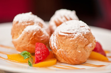 profiteroles