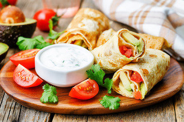 avocado tomato egg roll with cilantro sour dip