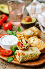 avocado tomato egg roll with cilantro sour dip