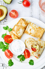 avocado tomato egg roll with cilantro sour dip