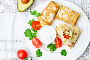 avocado tomato egg roll with cilantro sour dip