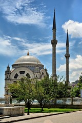Fototapeta na wymiar Dolmabahce Bezm-i Alme Valide Sultan Mosque