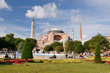 Fototapeta na wymiar Hagia Sophia in Istanbul, turkey.