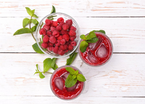 Raspberries drink
