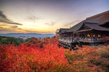 sunset view of kiyomizu dera temple
