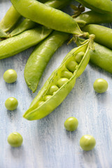 Fresh green peas