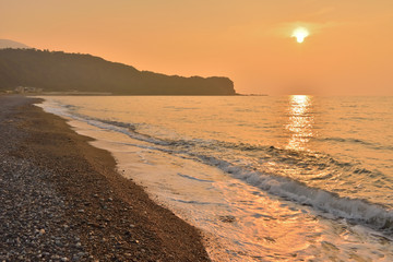 島牧村江ノ島海岸の夕暮れ
