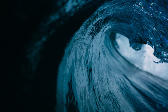 Dark Blue Barrel wave, Hawaii, USA