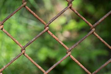 Fototapeta premium Maschendrahtzaun, verrostet