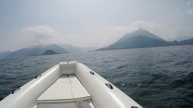navigazione con gommone