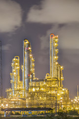 Obraz na płótnie Canvas Petroleum plant