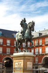 Fototapeta na wymiar Statue of Philip III at Mayor plaza in Madrid