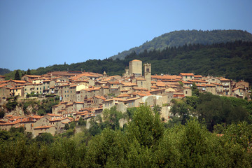 Fototapeta na wymiar Toscana,Santa Fiora,