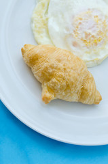 croissant with egg