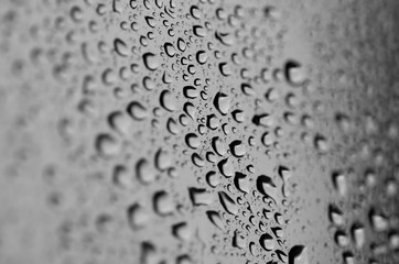 Gotas de lluvia en cristal