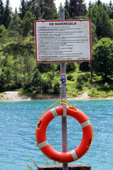 Rettungsreifen und die Baderegeln