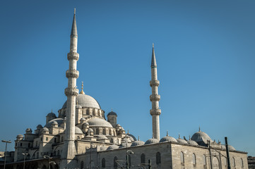 Fototapeta na wymiar Yeni Cami mosque in Istanbul