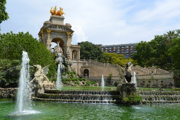 Fototapeta na wymiar Water Fountain by Antoni Gaudi in Park Guell, Barcelona, Spain