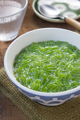 Lod Chong Dessert in Coconut Milk