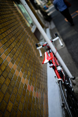 路上のロードバイク