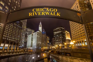 Papier Peint photo Lavable Chicago Chicago Riverwalk sign