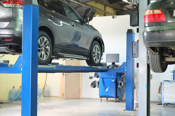 Fototapeta premium Serpuhov, Russia, June, 23, 2015: Cars in a dealer repair station in Serpuhov, Russia