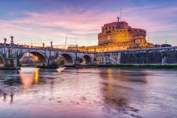 Amazing view of Castel Sant'Angelo at dusk in Rome, Italy. - 86348673