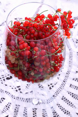 Yellow and red currant in balloon wine glass