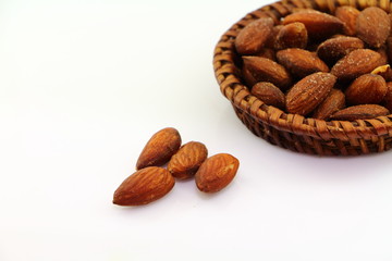 Snack almonds