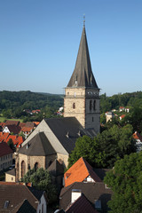Fototapeta na wymiar Pfarrkirche Sankt Mariä Heimsuchung in Warburg