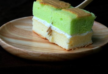 Pandan cake with cream