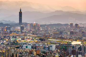 Fototapeta na wymiar Taipei Taiwan Skyline