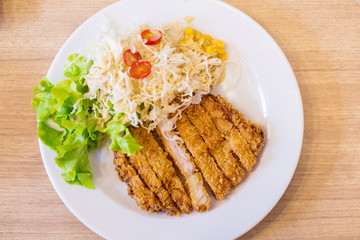 deep fried pork (tonkutsu)