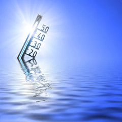 Sommerhitze 35 Grad auf dem Thermometer