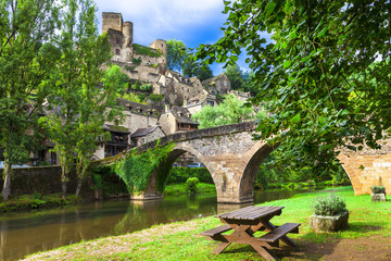 Fototapeta na wymiar Belcastel - one of the most beautiful villages of France(Aveyron